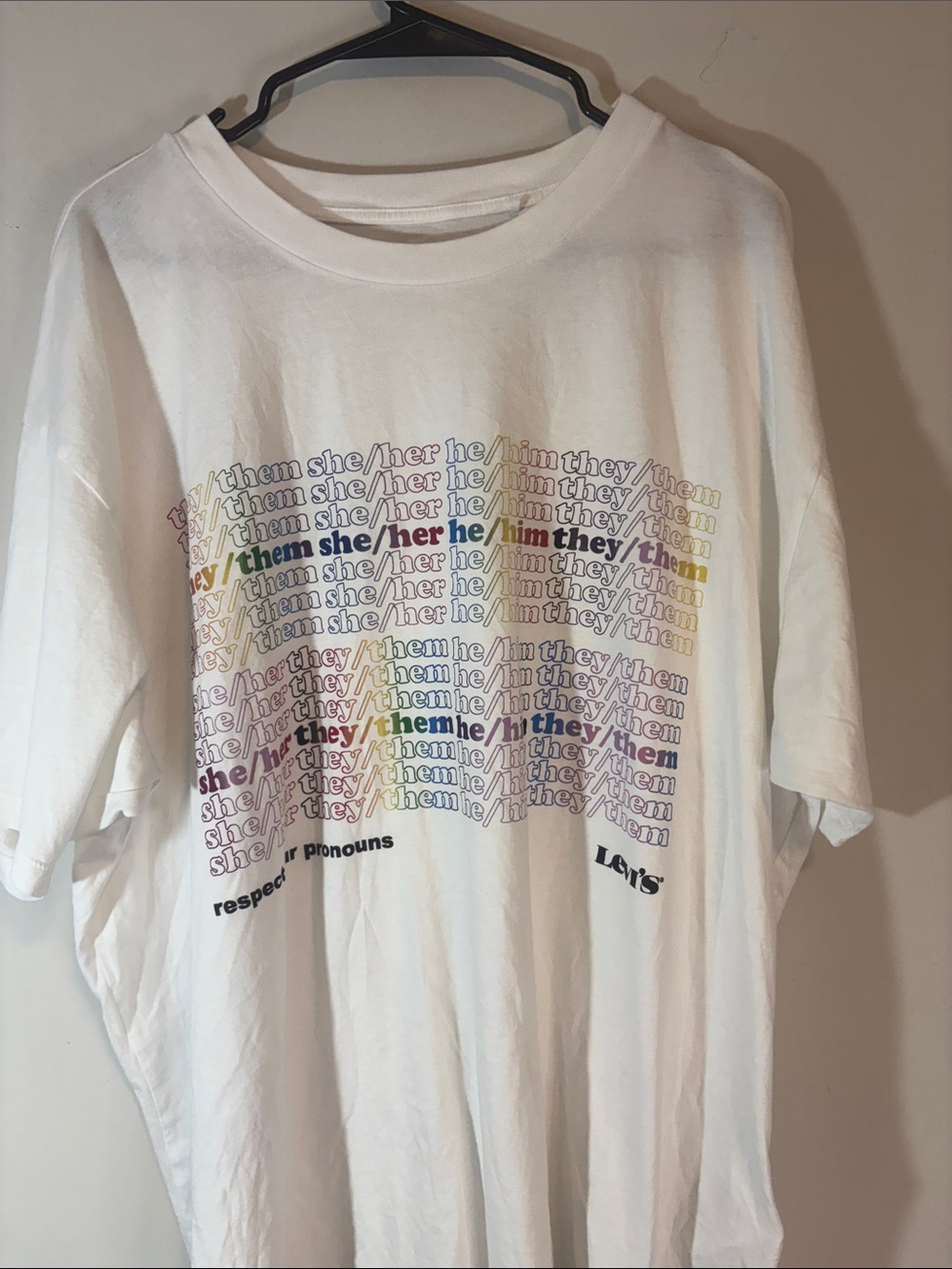 Levi’s Pride Month T-Shirt size XL